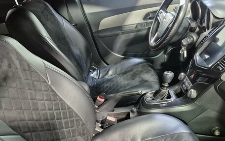 Chevrolet Cruze II, 2011 год, 685 000 рублей, 17 фотография