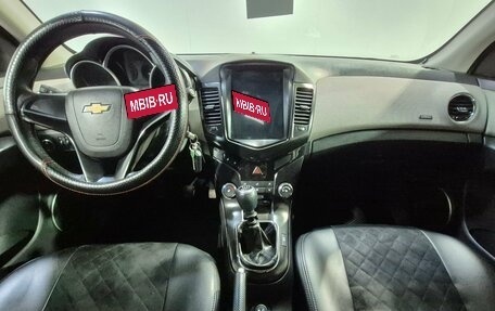 Chevrolet Cruze II, 2011 год, 685 000 рублей, 13 фотография