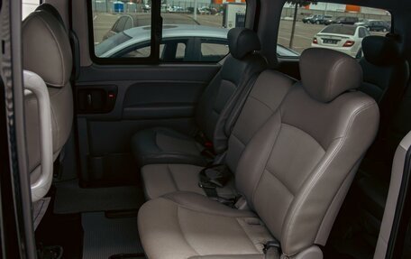 Hyundai Grand Starex Grand Starex I рестайлинг 2, 2014 год, 1 495 000 рублей, 16 фотография