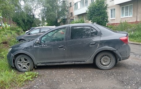 Renault Logan II, 2019 год, 300 000 рублей, 8 фотография