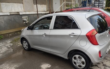 KIA Picanto II, 2011 год, 630 000 рублей, 2 фотография
