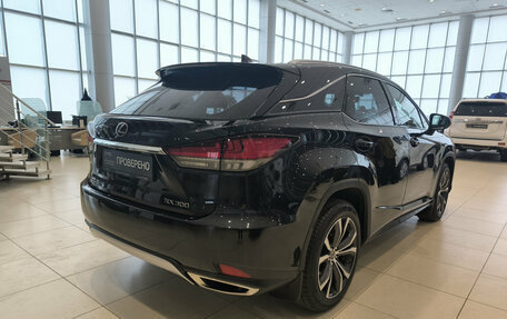 Lexus RX IV рестайлинг, 2021 год, 5 380 000 рублей, 9 фотография
