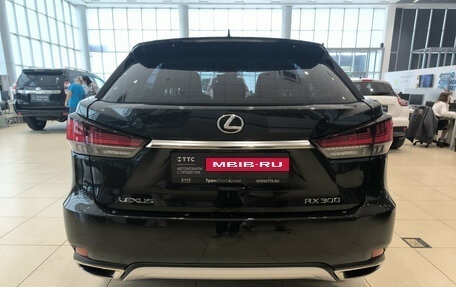 Lexus RX IV рестайлинг, 2021 год, 5 380 000 рублей, 10 фотография