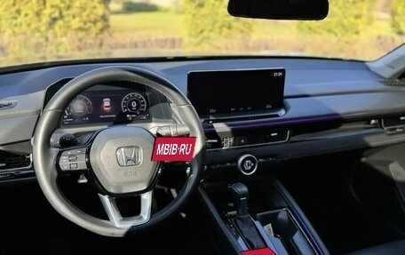 Honda Inspire, 2023 год, 3 090 000 рублей, 17 фотография