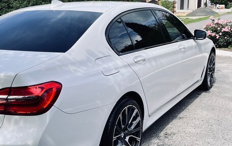 BMW 7 серия, 2016 год, 3 850 000 рублей, 9 фотография