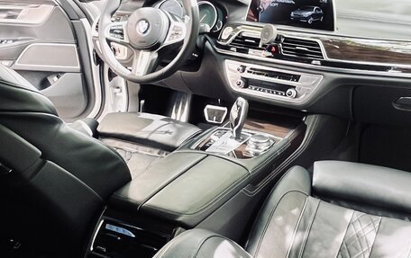 BMW 7 серия, 2016 год, 3 850 000 рублей, 31 фотография