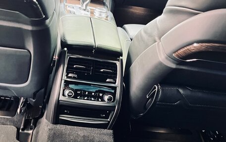 BMW 7 серия, 2016 год, 3 850 000 рублей, 37 фотография