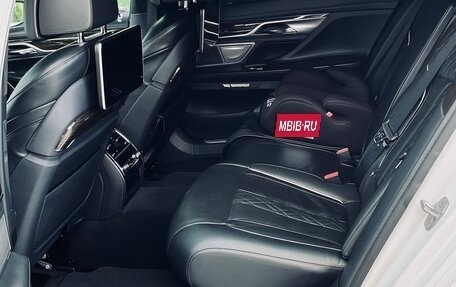 BMW 7 серия, 2016 год, 3 850 000 рублей, 39 фотография