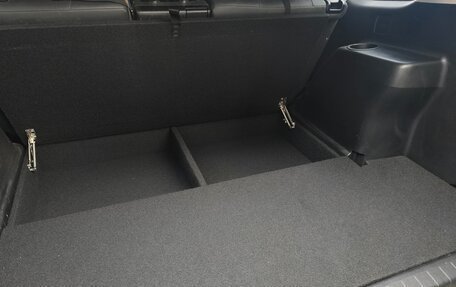 Toyota Land Cruiser Prado 150 рестайлинг 2, 2021 год, 5 400 000 рублей, 8 фотография