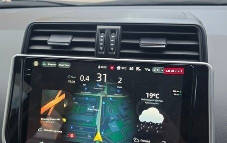 Toyota Land Cruiser Prado 150 рестайлинг 2, 2021 год, 5 400 000 рублей, 12 фотография