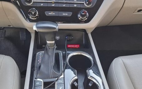 KIA Carnival III, 2019 год, 2 590 000 рублей, 8 фотография
