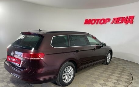 Volkswagen Passat B8 рестайлинг, 2018 год, 1 735 000 рублей, 4 фотография