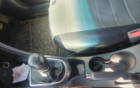Hyundai Solaris II рестайлинг, 2013 год, 990 000 рублей, 13 фотография