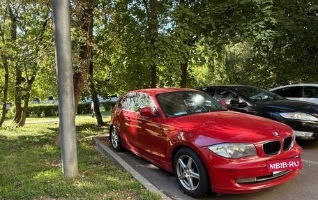 BMW 1 серия, 2011 год, 1 200 000 рублей, 2 фотография