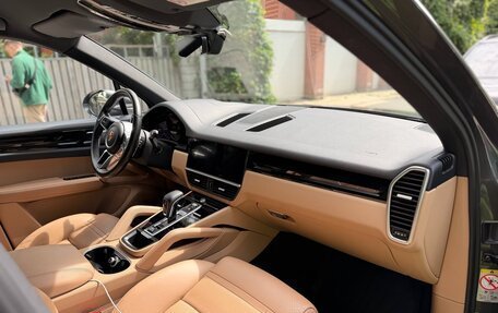 Porsche Cayenne III, 2018 год, 5 990 000 рублей, 2 фотография