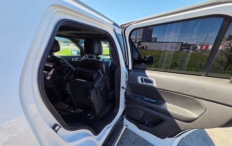 Ford Explorer VI, 2012 год, 2 700 000 рублей, 15 фотография