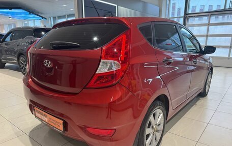 Hyundai Solaris II рестайлинг, 2011 год, 799 000 рублей, 6 фотография