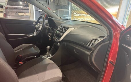 Hyundai Solaris II рестайлинг, 2011 год, 799 000 рублей, 17 фотография
