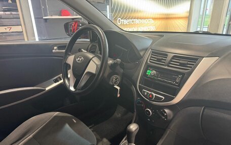 Hyundai Solaris II рестайлинг, 2011 год, 799 000 рублей, 19 фотография