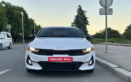KIA K5, 2022 год, 1 800 000 рублей, 10 фотография