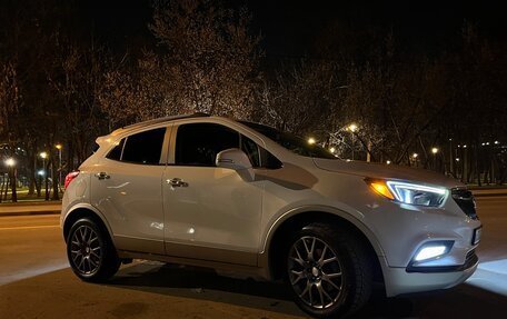 Buick Encore I, 2018 год, 1 500 000 рублей, 2 фотография