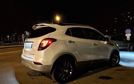 Buick Encore I, 2018 год, 1 500 000 рублей, 3 фотография
