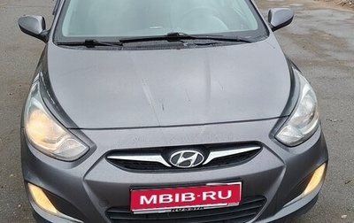 Hyundai Solaris II рестайлинг, 2012 год, 580 000 рублей, 1 фотография