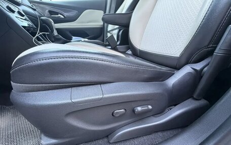Buick Encore I, 2018 год, 1 500 000 рублей, 31 фотография