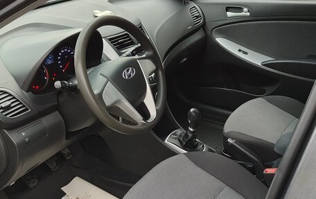 Hyundai Solaris II рестайлинг, 2012 год, 580 000 рублей, 6 фотография