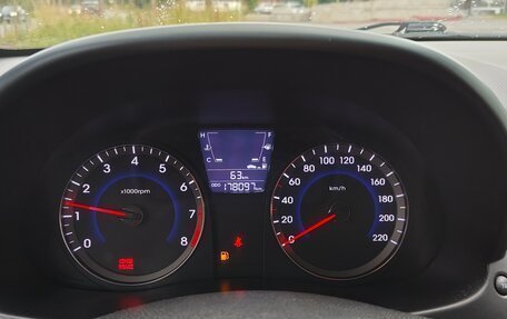 Hyundai Solaris II рестайлинг, 2012 год, 580 000 рублей, 9 фотография