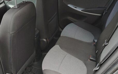 Hyundai Solaris II рестайлинг, 2012 год, 580 000 рублей, 5 фотография