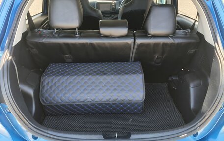 Toyota Vitz, 2017 год, 1 200 000 рублей, 6 фотография