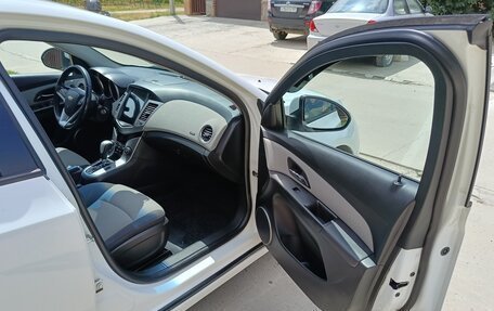 Chevrolet Cruze II, 2011 год, 810 000 рублей, 13 фотография