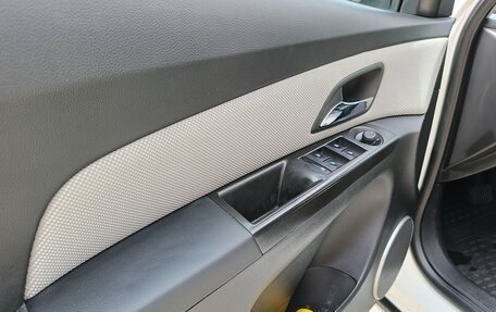 Chevrolet Cruze II, 2011 год, 810 000 рублей, 24 фотография
