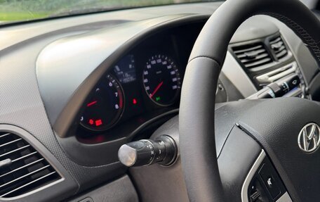 Hyundai Solaris II рестайлинг, 2012 год, 798 000 рублей, 19 фотография