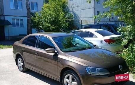 Volkswagen Jetta VI, 2013 год, 1 000 000 рублей, 9 фотография