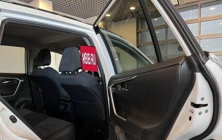 Toyota RAV4, 2019 год, 3 473 000 рублей, 17 фотография