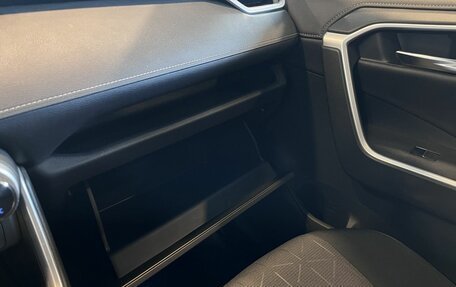 Toyota RAV4, 2019 год, 3 473 000 рублей, 30 фотография