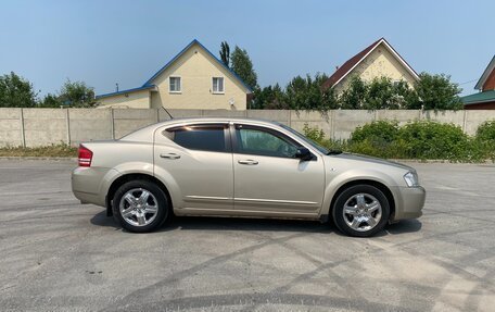 Dodge Avenger II рестайлинг, 2007 год, 670 000 рублей, 2 фотография