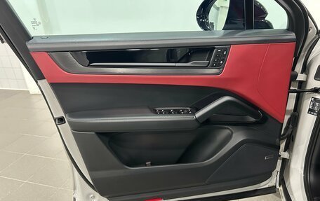 Porsche Cayenne III, 2024 год, 17 490 000 рублей, 7 фотография