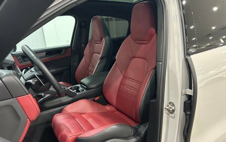 Porsche Cayenne III, 2024 год, 17 490 000 рублей, 11 фотография