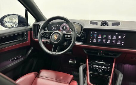 Porsche Cayenne III, 2024 год, 17 490 000 рублей, 16 фотография