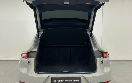 Porsche Cayenne III, 2024 год, 17 490 000 рублей, 28 фотография