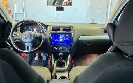 Volkswagen Jetta VI, 2012 год, 1 050 000 рублей, 6 фотография