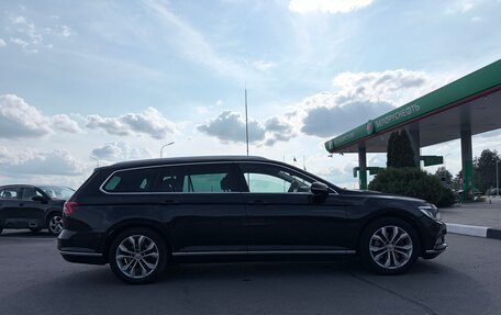Volkswagen Passat B8 рестайлинг, 2019 год, 1 936 000 рублей, 13 фотография