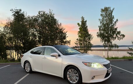 Lexus ES VII, 2013 год, 1 990 000 рублей, 1 фотография