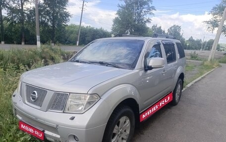 Nissan Pathfinder, 2007 год, 700 000 рублей, 1 фотография