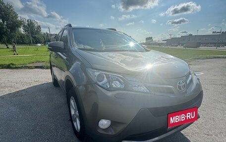 Toyota RAV4, 2013 год, 1 900 000 рублей, 1 фотография