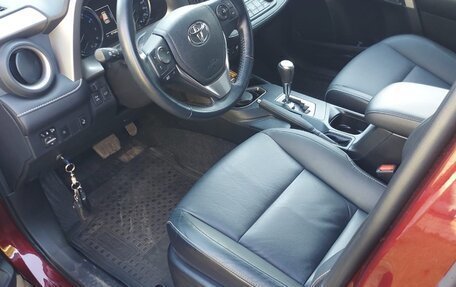 Toyota RAV4, 2017 год, 2 800 000 рублей, 4 фотография