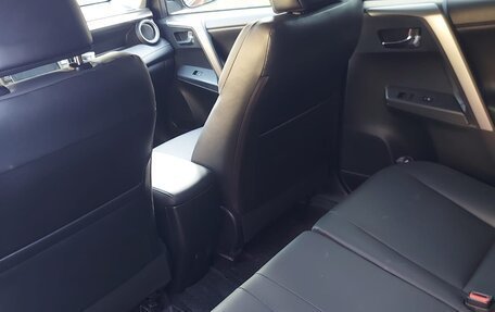 Toyota RAV4, 2017 год, 2 800 000 рублей, 7 фотография